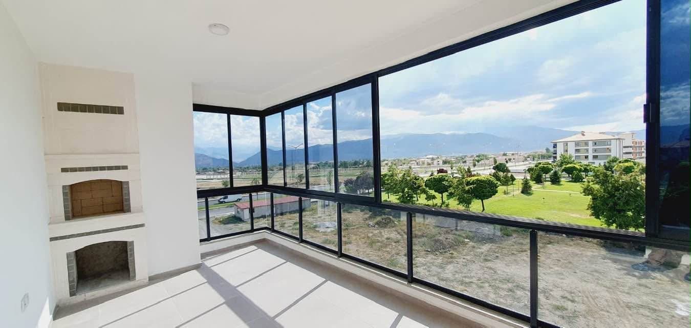 Erzincan konut projesi Karadağ İnşaat balkon görünümü
