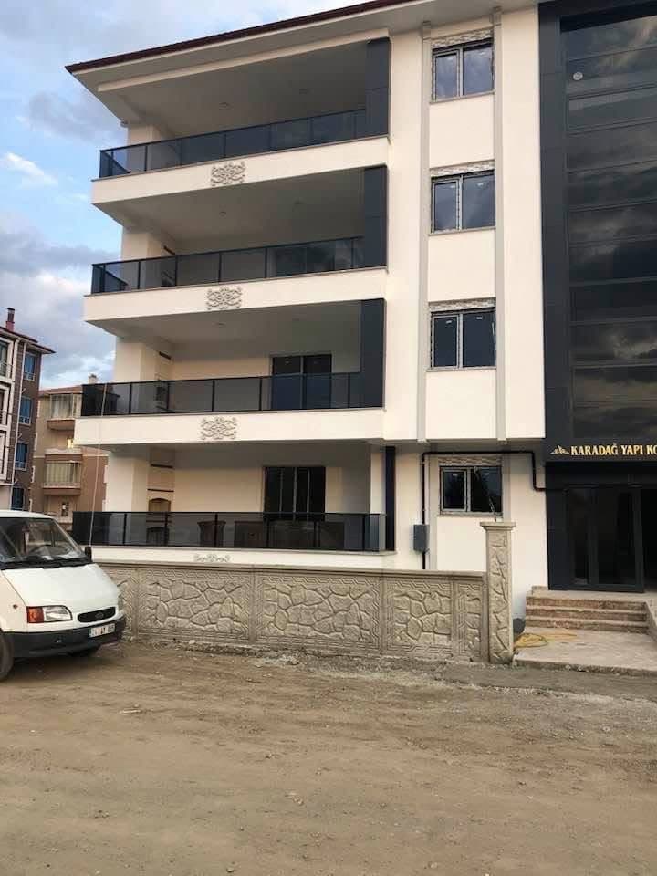 Karadağ İnşaat Erzincan konut projesi modern dış cephe görünümü